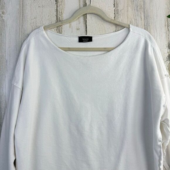 Vici Ciao Oversized Fit sweatshirt size medium - Picture 3 of 11